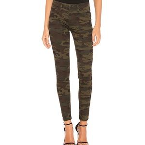 Sanctuary Admiral Cargo Camo Skinny Pants Sz 26
